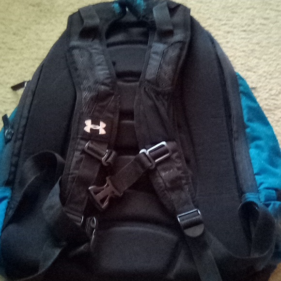 COPY - Under Armour backpack approx Sz20x14x6 in$4 - Picture 3 of 5